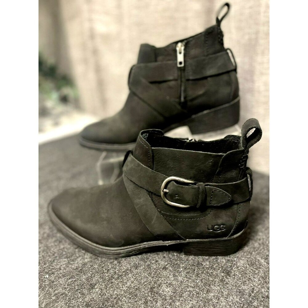 UGG Women's Wylma Ankle Boot in Black size 9.5 Leather Boots